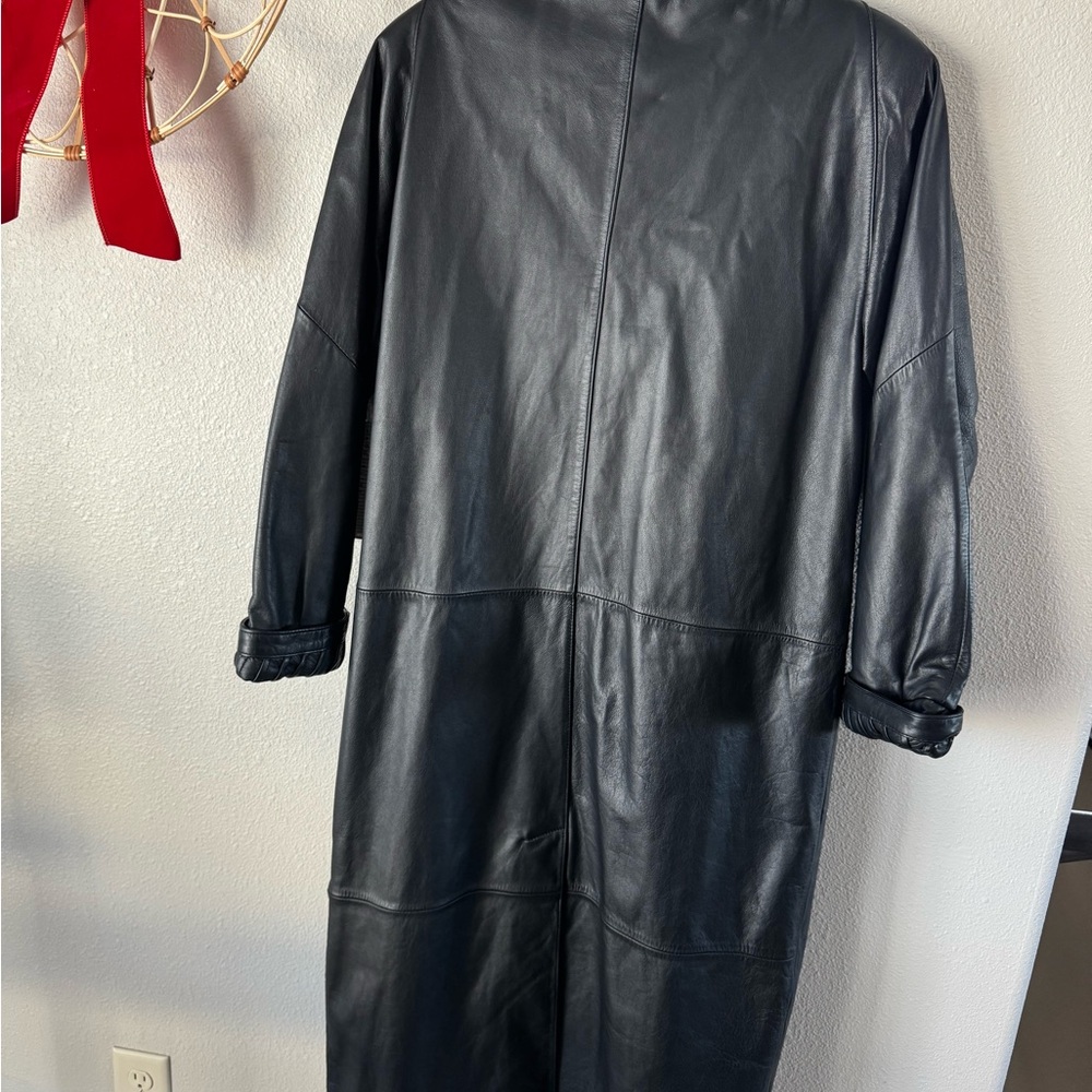 Jacqueline Ferrar Black Leather Trench Coat - Picture 4 of 10